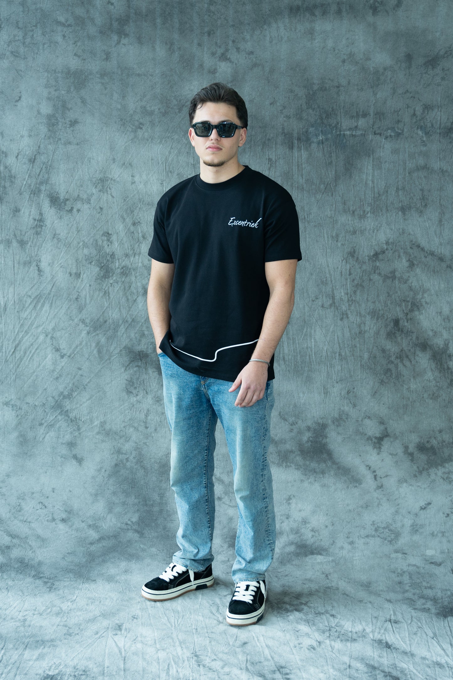 Excentriek Essential T-Shirt Deep black